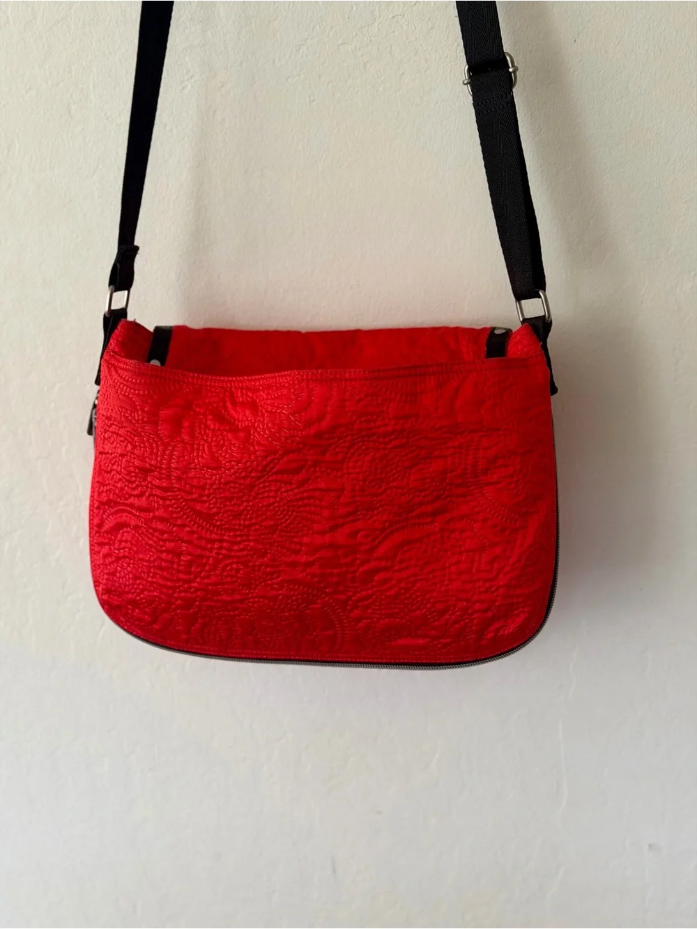 LeSportsac Red Colette Expandable Quilted Messenger Crossbody Bag